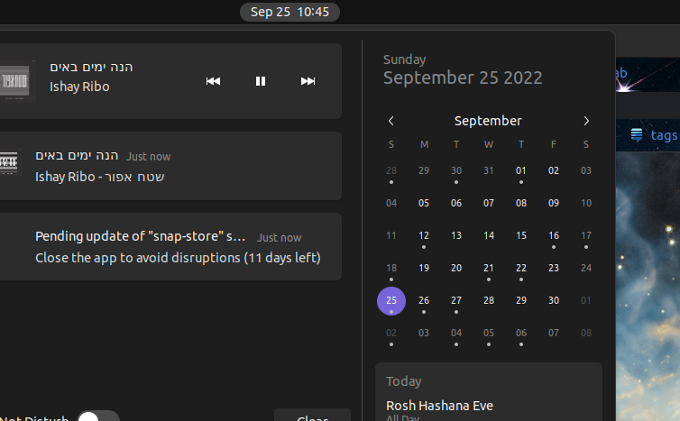 Screenshot of a "Pending update to "snap-store" notification on Ubuntu 22.04
